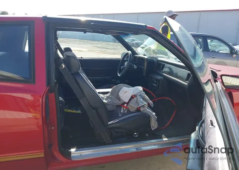 1988 Chevrolet Monte Carlo из США, поврежденный, VIN 1G1GZ11GXJP128530